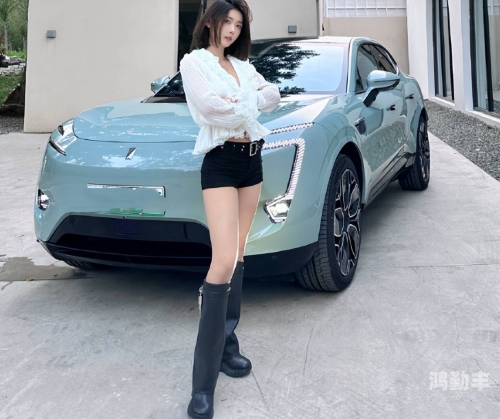 聂小雨穿的衣服寻找原版，聂小雨黑皮衣5分多钟视频的观看指南-第1张图片