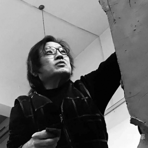 吉泽步明吉泽步明，一位独特的艺术与文化引领者