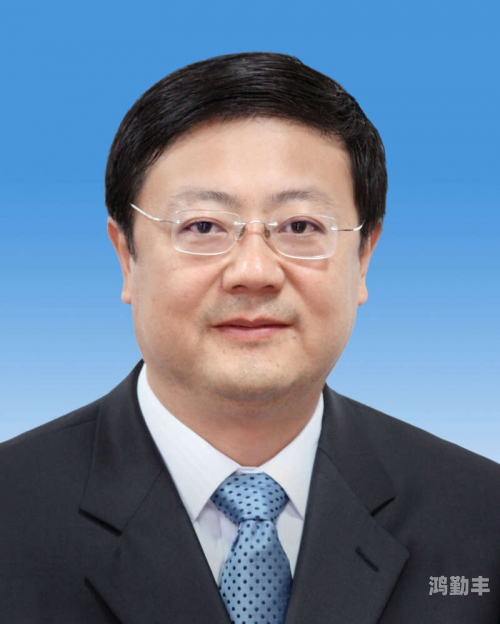新一届中央领导，团结奋进，共筑中国梦
