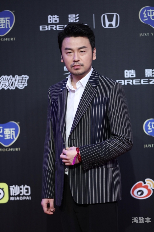 万能伟扒网红微博是真的吗万能伟扒网红微博的魅力与深度解析