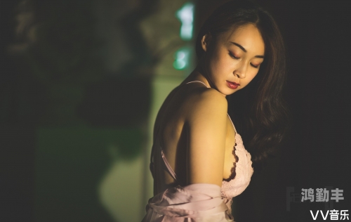 汤芳图片汤芳图片的魅力与探索-第2张图片
