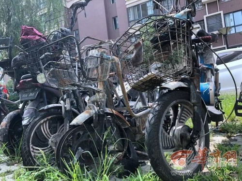 公车上的意外遭遇——警惕不法行为，保护个人安全-第2张图片