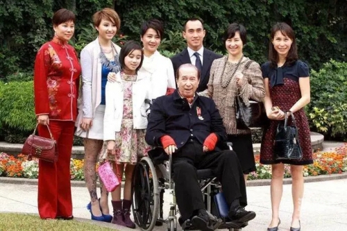 家族性是什么意思家族内性爱，一个复杂而敏感的话题