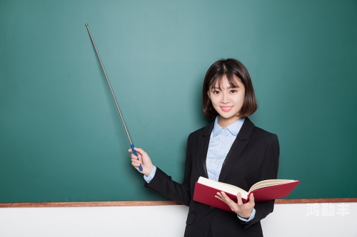随时随地都能干的学校教师的特点随时随地都能干的学校教师的特点