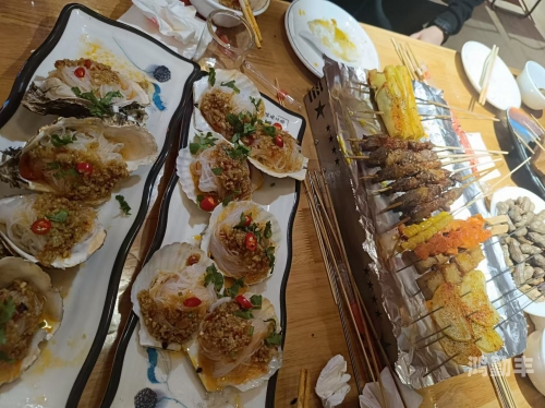 腿张大点我就可以吃到扇贝了图片探索美食的诱惑，腿张大点，品尝扇贝的独特魅力-第2张图片