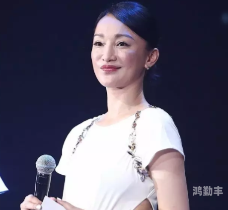 30多岁女的一摸就出水了三十多岁女性的生理反应，一摸就出水