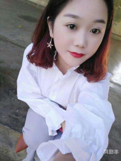 少妇和快递员在做爰2少妇与快递员之间的情感纠葛-第2张图片