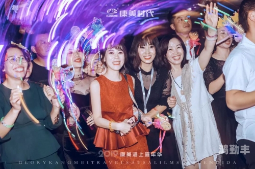 花季传媒下载，每日免费观看三次，尽享精彩内容