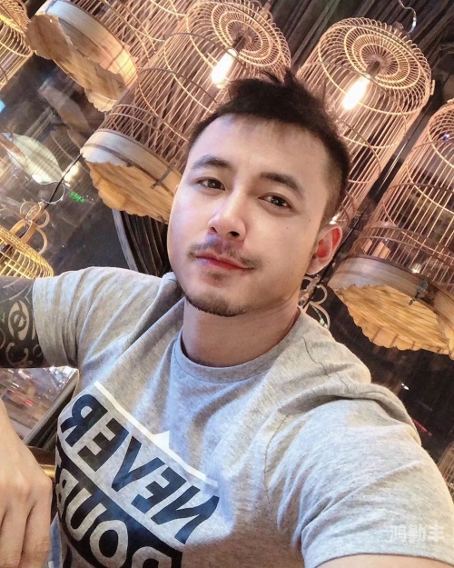 探索中国文化的独特魅力——CHINESE猛男粗GAY雷爷-第3张图片