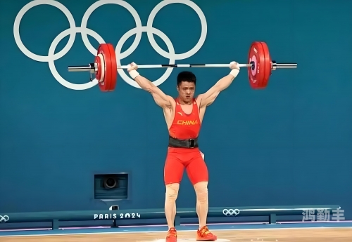 运动员举重时会大吼一声是为了什么运动员举重背后的力量之源，那一声震撼的吼叫