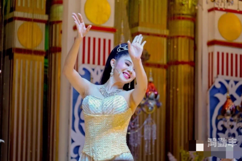 人妖表演打国家联赛大胆人妖，多元社会中的独特魅力
