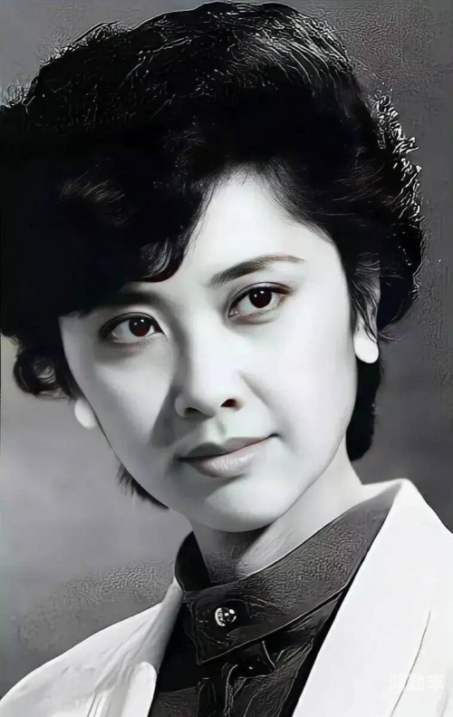 乱女1一7第一章乱女之谜，第一章-第2张图片