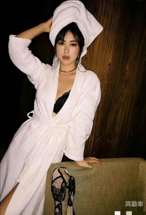 小旅馆中的熟女风情