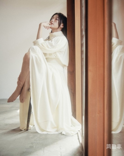 撩起裙子干直视探索自由与活力的表达——撩起裙子的直接行动