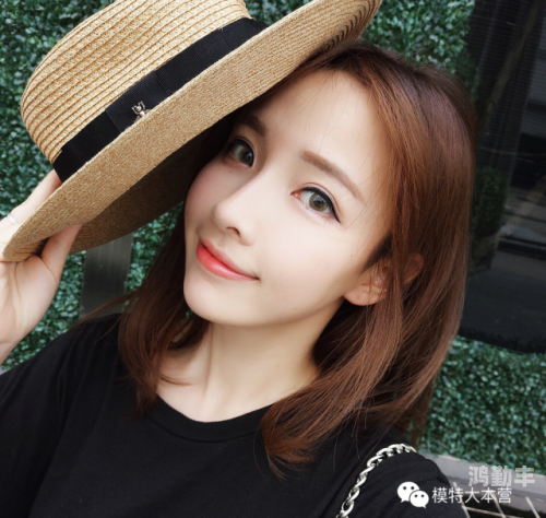 广告模特林娜冰简介广告模特林娜冰，璀璨星途的美丽绽放-第3张图片