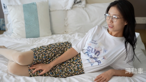 麻麻侧睡时的奇妙体验-第1张图片