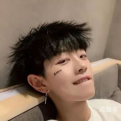 男同桌喜欢㖭我怎么办意外之举，男同桌的冲动与后果