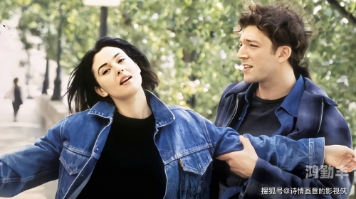 三人间的互动与情感交织-第2张图片