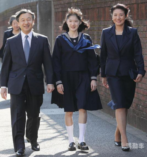 公主成年礼轮流操公主的成年礼，轮流的传统与意义-第1张图片