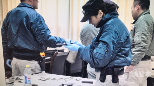女人被公牛进入女人遭遇意外事件，公牛的突然闯入-第2张图片