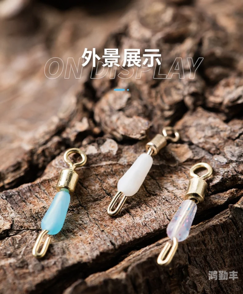 带夹子在打结的绳子上行走挑战极限，在打结的绳子上行走，带着夹子