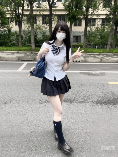 关于JK制服下的不当行为——探讨着装与个人行为的界限