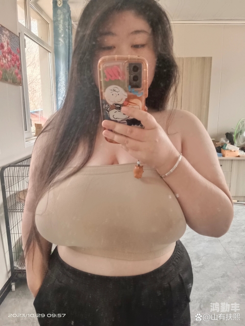 最大BBw撒尿探索最大BBWBBW的魅力与影响-第3张图片