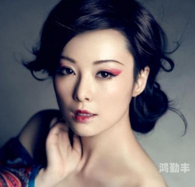 少妇与快递员之间的情感纠葛