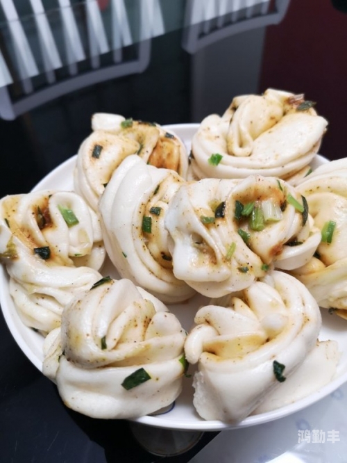老赵黄媛媛老赵与媛媛的厨房之歌，爱的烹饪视频记录-第3张图片