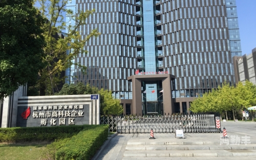 一区二区三区精密机械公司的技术革新与市场布局