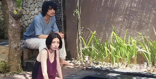 探讨女女同性关系与色情内容的界限——在线电影的伦理与法律问题-第2张图片