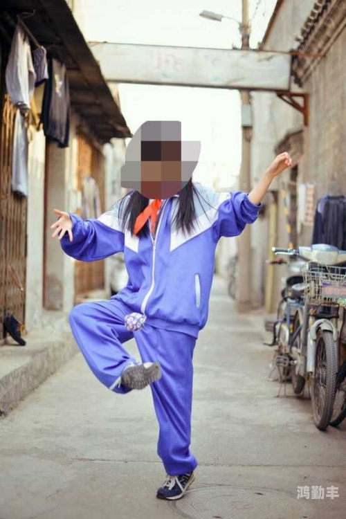 从校服衣袖看到葡萄，一场意外的发现与思考-第2张图片