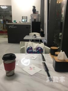 附近的小姐怎么联系如何寻找附近的小姐服务？-第3张图片