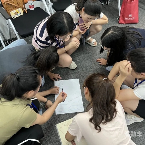在英语课上插英语课老师会怎么样英语课上与英语课老师的互动体验