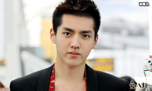 吴亦凡问小G娜的不疼吴亦凡与小G娜的对话，关于不疼的探讨-第3张图片